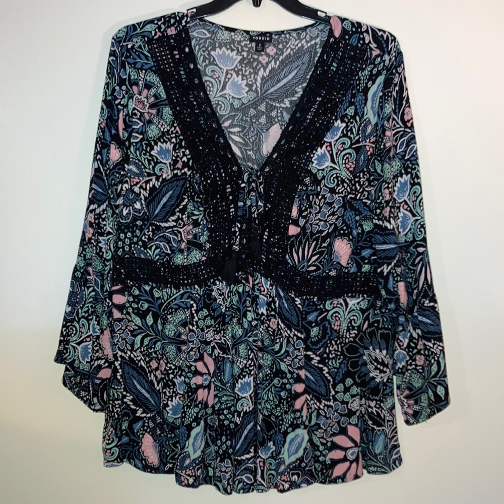 Crinkle gauze floral black lace up baby doll top 2X 2